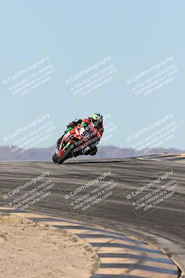 media/Dec-07-2025-CVMA (Sun) [[3e7d2de5dc]]/Race 7-Formula Lightweight Twins Shootout/